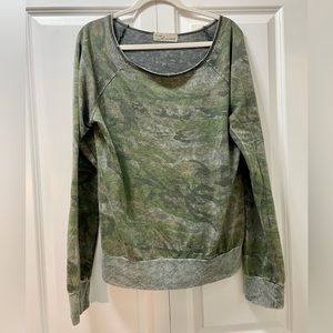 Vintage Havana camo, women’s large, distressed top, long sleeve shirt